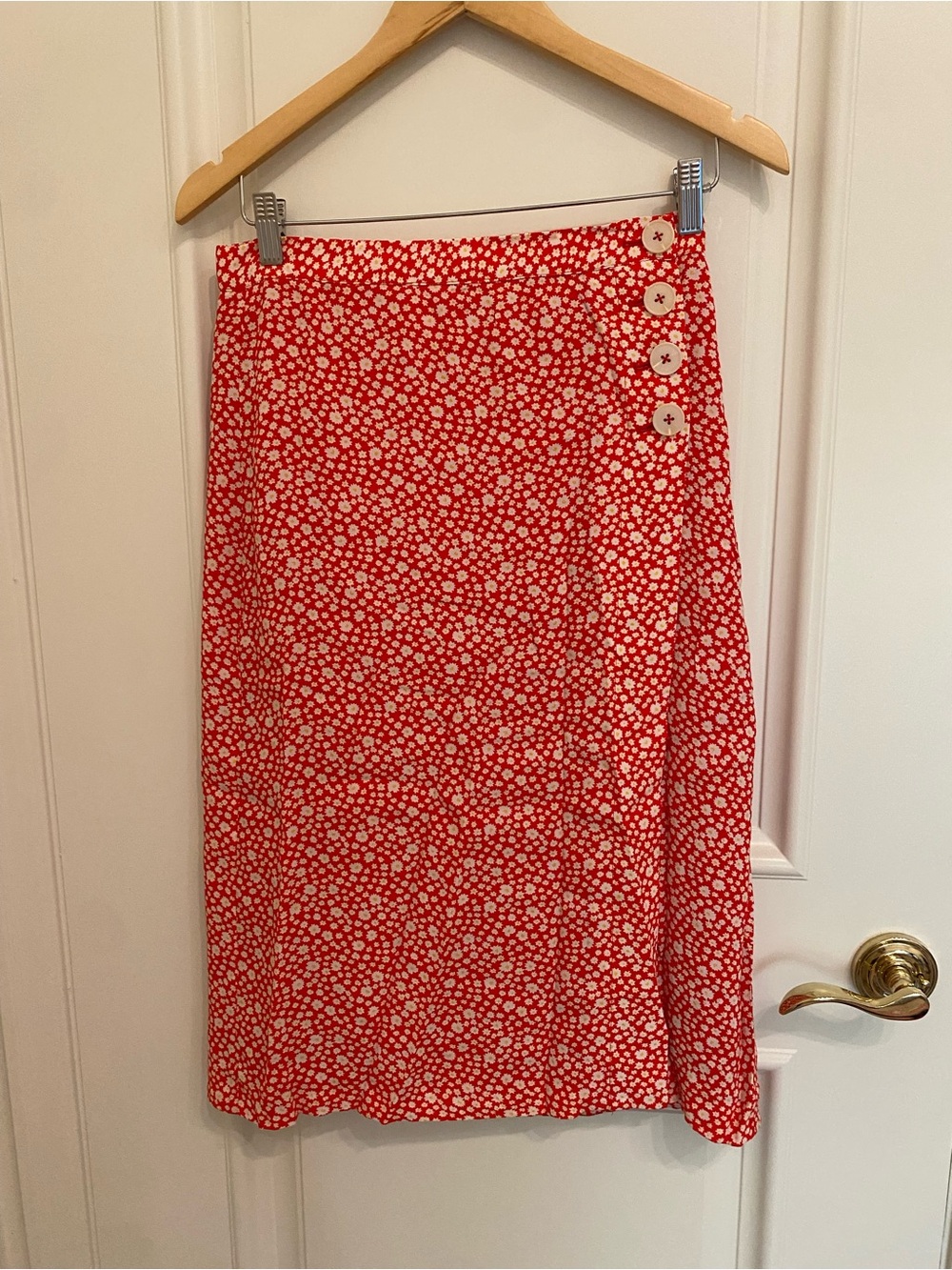 Sézane Red Floral A-Line Skirt with Side Buttons